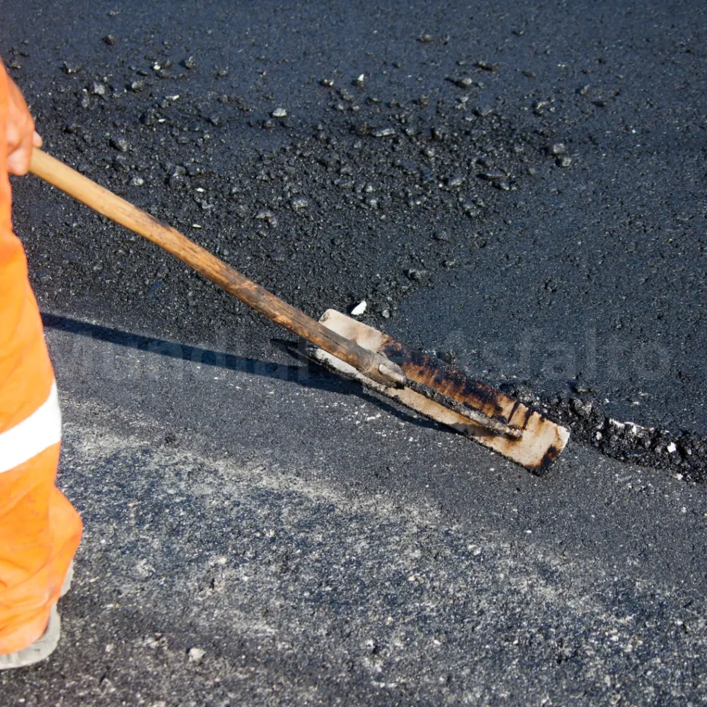 Servicio de pavimentación con asfalto para canchas deportivas en Bogotá