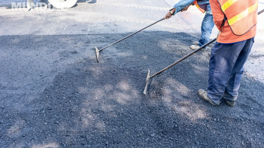 Servicio de pavimentación con asfalto para vías en Bogotá